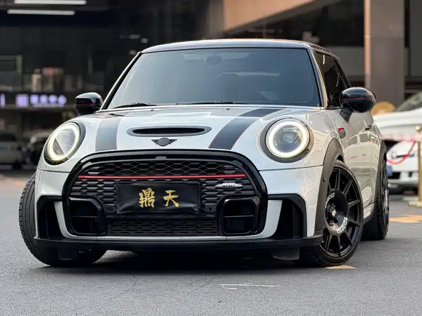 MINI JCW 2022