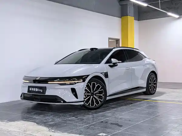 Zeekr 007GT 2025
