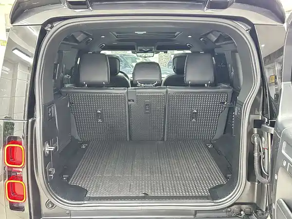 Land Rover Defender 2022, фото 9