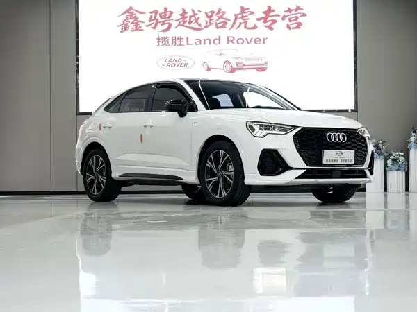 Audi Q3 Sportback 2023, фото 3
