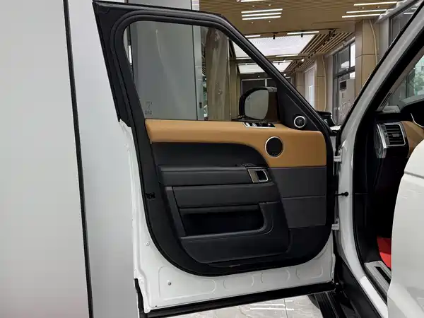 Land Rover Range Rover Sport 2022, фото 11