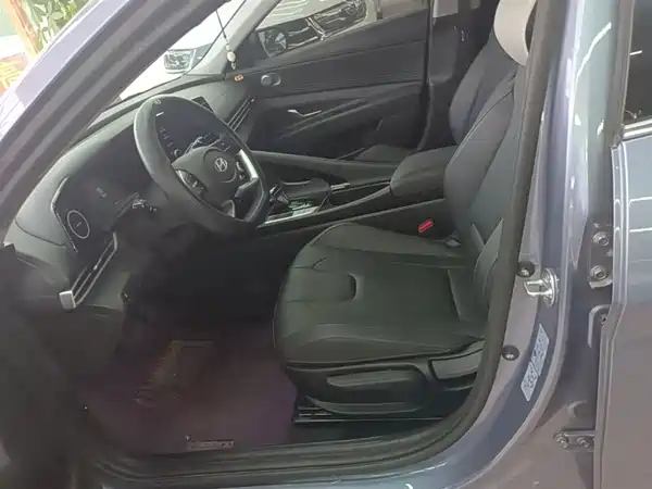 Hyundai Elantra 2023, фото 14