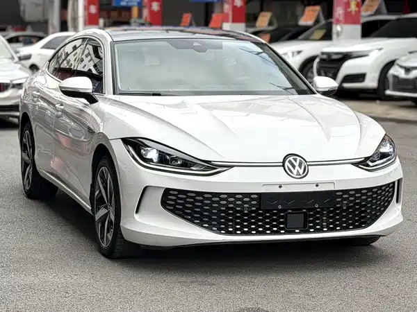 Volkswagen Lamando 2022, фото 3
