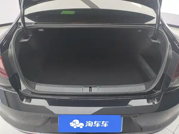 Volkswagen Magotan 2025, фото 4