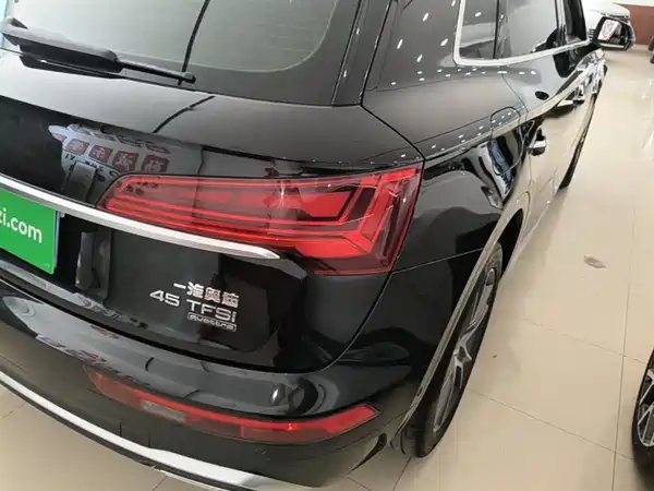 Audi Q5L 2022, фото 7