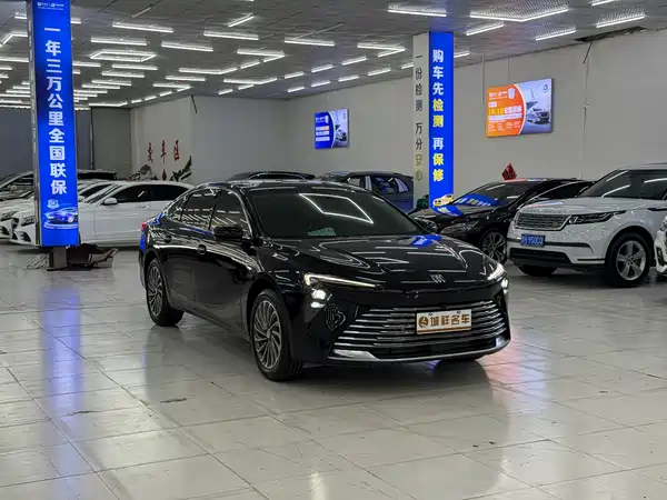 Buick LaCrosse 2026, фото 3