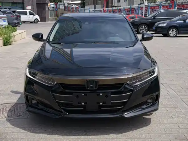 Honda Accord 2022, фото 2