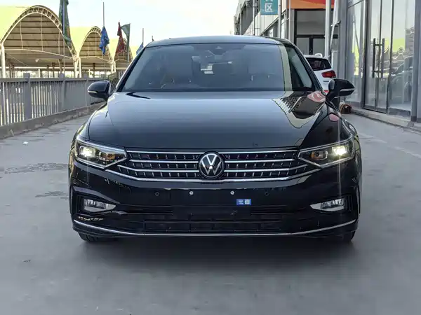Volkswagen Magotan 2023, фото 2