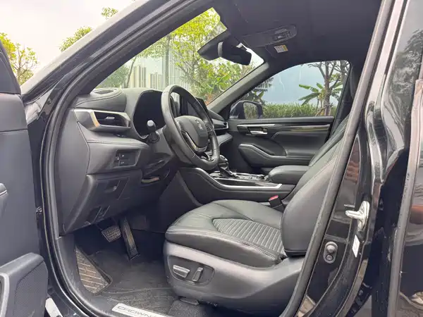 Toyota Crown Kluger 2022, фото 8