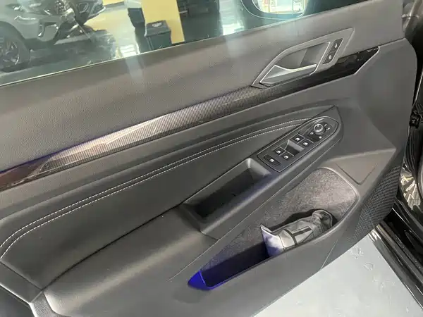 Volkswagen Golf 2023, фото 13