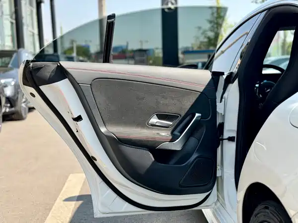 Mercedes-Benz CLA 2022, фото 11