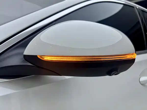 Mercedes-Benz C-Class 2025, фото 9