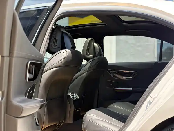 Mercedes-Benz C-Class 2022, фото 9