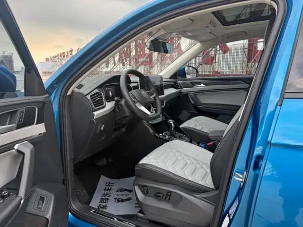 Volkswagen Tayron GTE 2023, фото 28