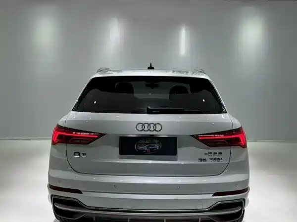 Audi Q3 2022, фото 5