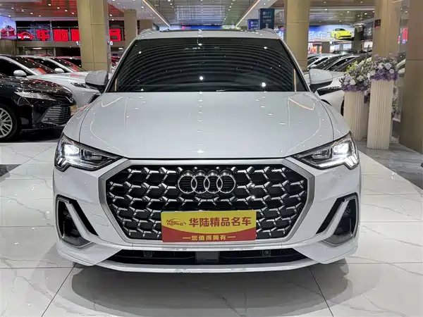 Audi Q3 2024, фото 2