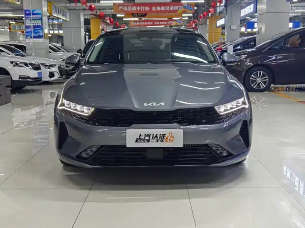 Kia K5 2025, фото 2