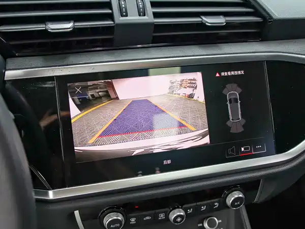 Audi Q3 2022, фото 9