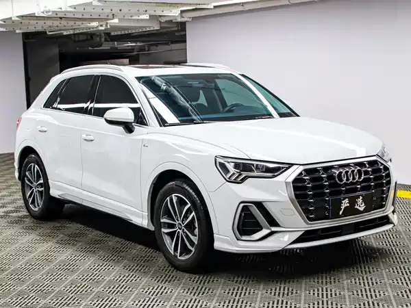 Audi Q3 2022, фото 3