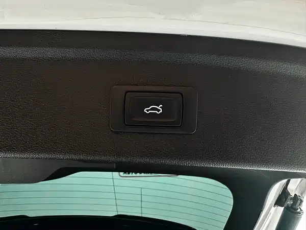 Audi A3 2023, фото 10