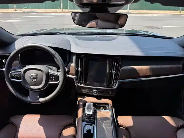 Volvo S90 2024, фото 9