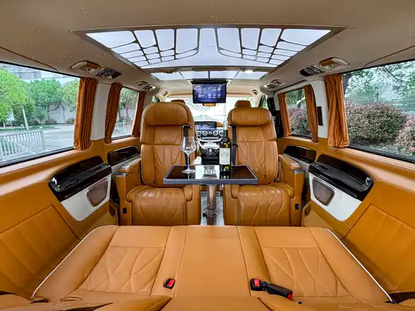 Mercedes-Benz Vito 2023, фото 17