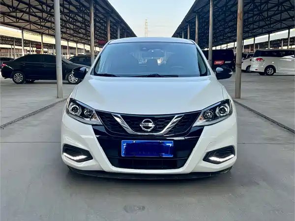 Nissan Tiida 2021, фото 2