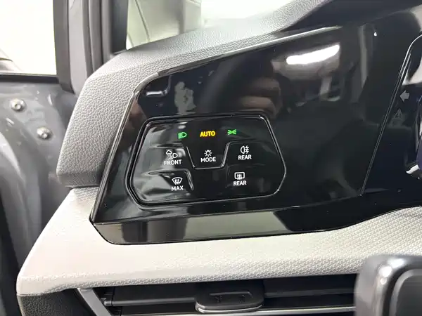 Volkswagen Golf 2023, фото 15