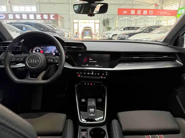 Audi A3 2022, фото 14