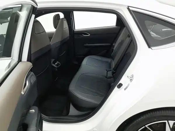 Changan Eado 2025, фото 15