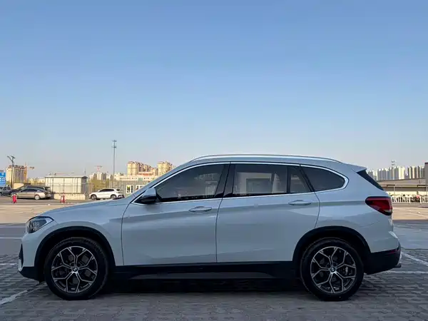 BMW X1 2022, фото 3