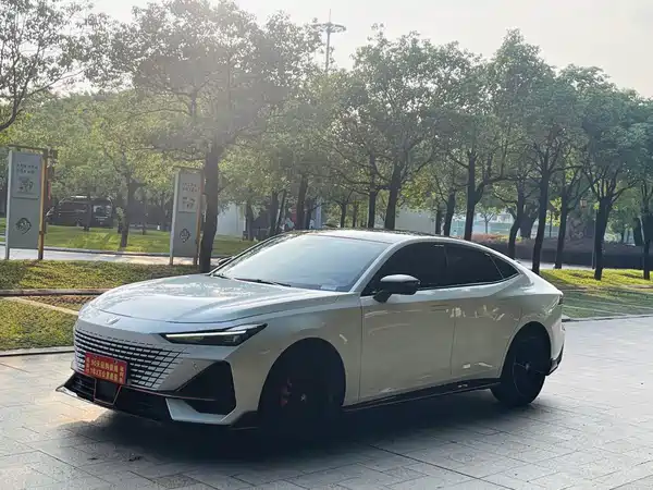 Changan UNI-V 2022