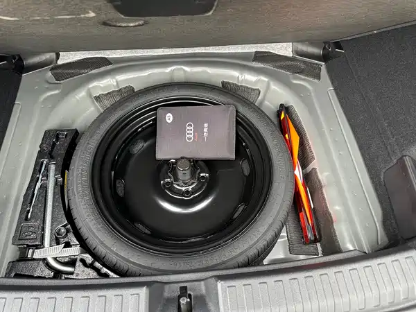 Audi A3 2024, фото 9