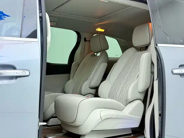 Buick GL8 2022, фото 9