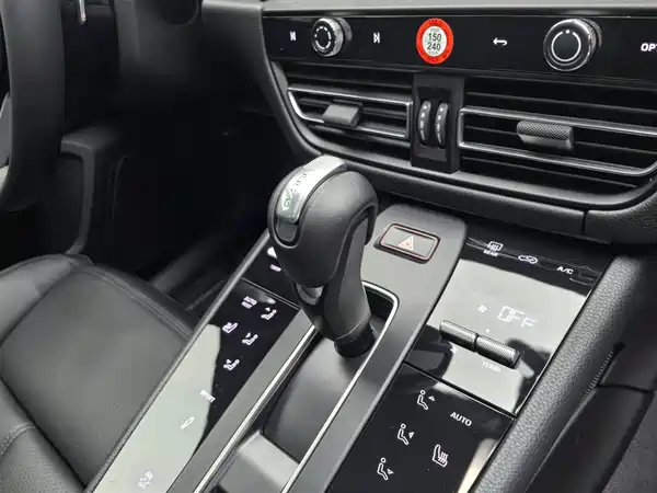 Porsche Macan 2023, фото 26