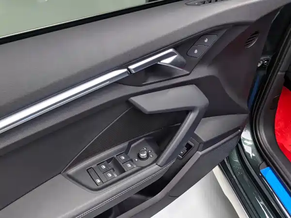 Audi A3 2024, фото 12