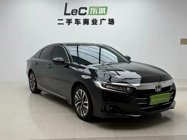 Honda Accord 2022, фото 2