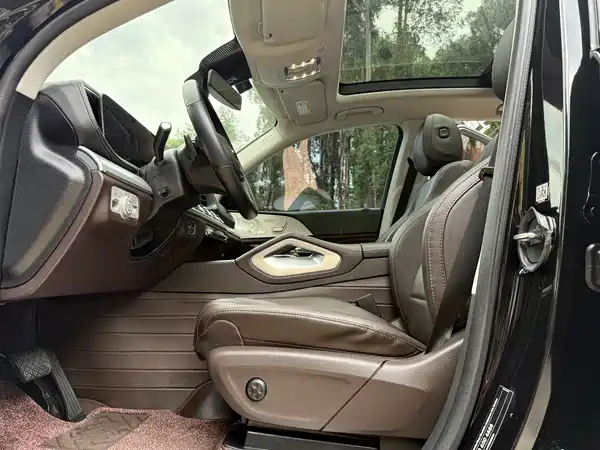 Mercedes-Benz GLE 2023, фото 7