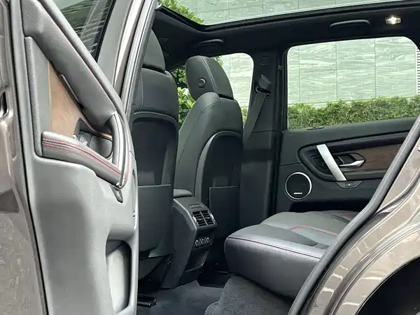 Land Rover Discovery Sport 2023, фото 9