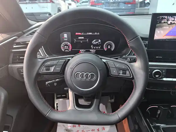 Audi A4L 2022, фото 19