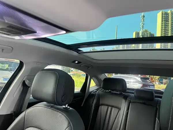 Volkswagen Passat 2024, фото 13
