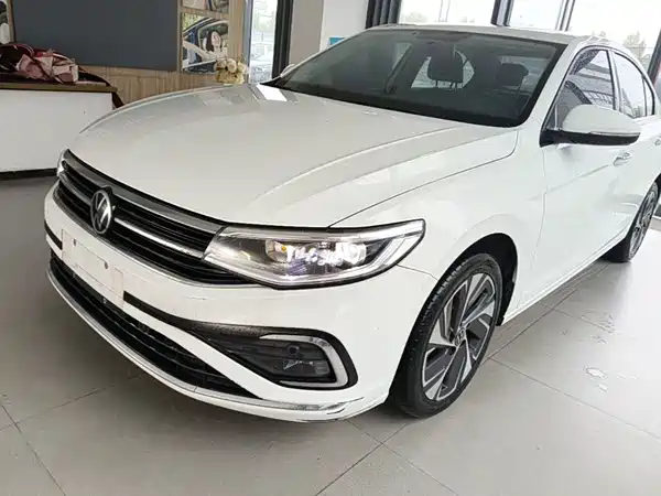 Volkswagen Bora 2023