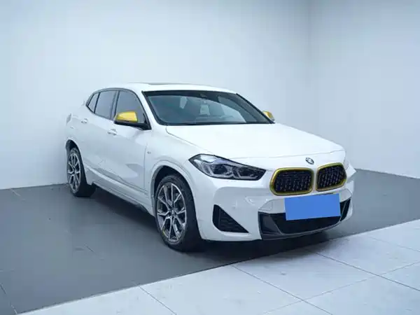 BMW X2 2023, фото 2