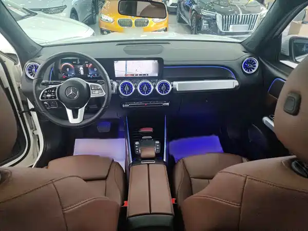 Mercedes-Benz GLB 2023, фото 16