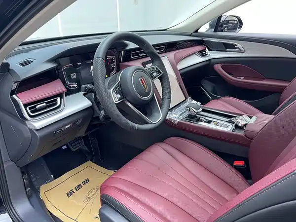 Hongqi H5 2025, фото 12