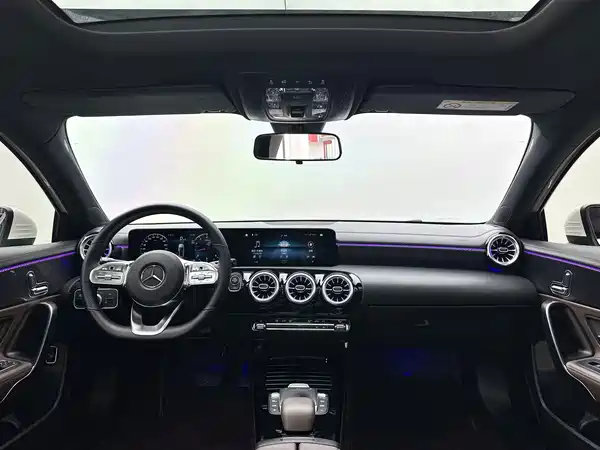 Mercedes-Benz A-Class 2022, фото 6