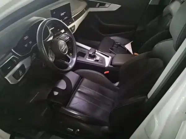 Audi A4L 2024, фото 14