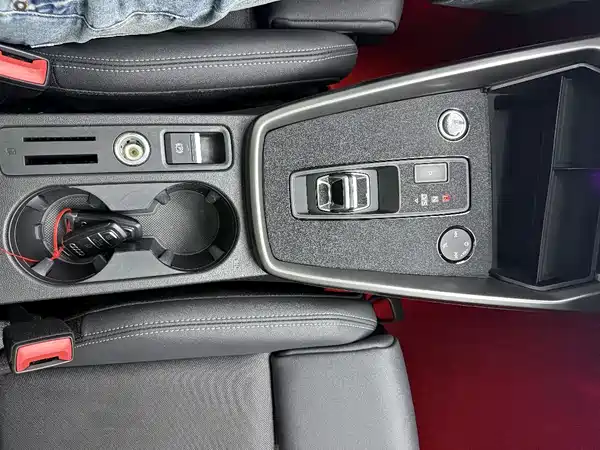 Audi A3 2022, фото 12