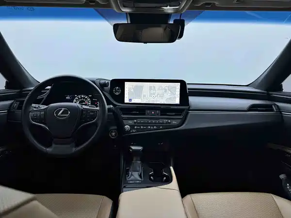 Lexus ES 2023, фото 4