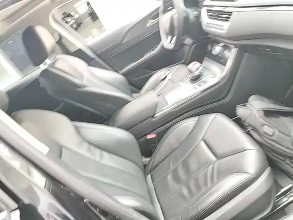 Hongqi H5 2022, фото 24